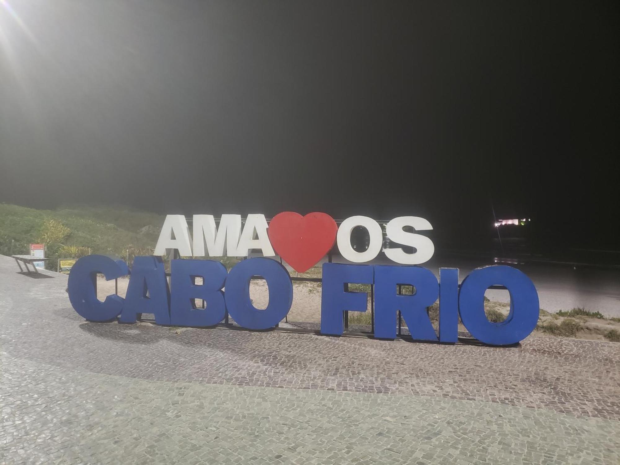 Apto Cabo Frio Rj Mobiliado Ha 170 Metros Da Praia Do Forte Com Wi-Fi E Garagem Coberta Eksteriør billede